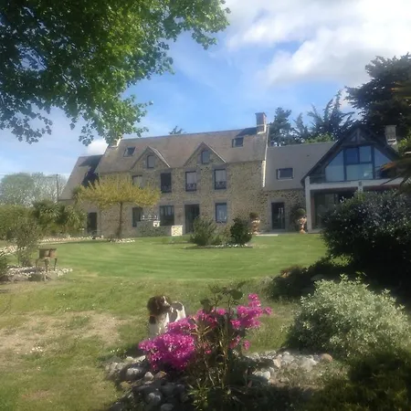 Domaine De L'archange לינה וארוחת בוקר Dragey