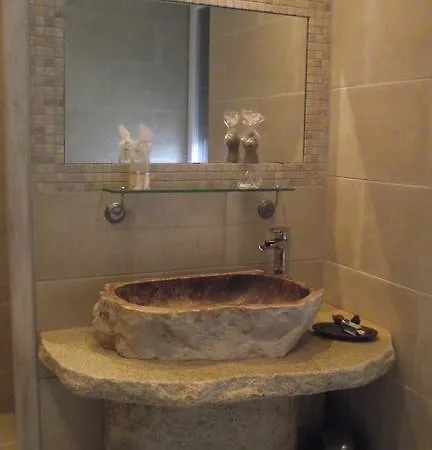 Bed & Breakfast Domaine De L'archange Dragey