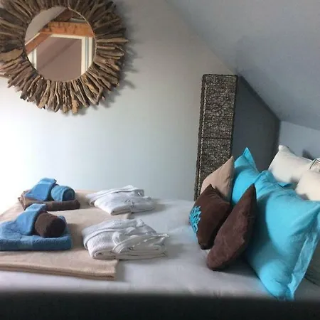 לינה וארוחת בוקר Domaine De L'archange