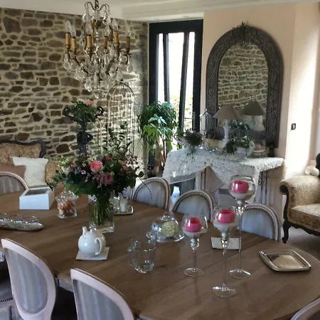 Domaine De L'archange לינה וארוחת בוקר *