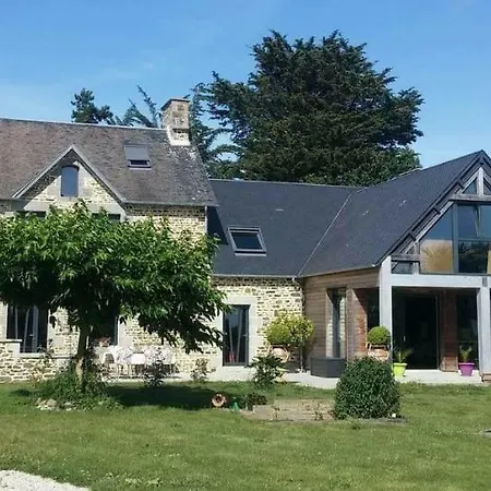 לינה וארוחת בוקר Domaine De L'archange Dragey